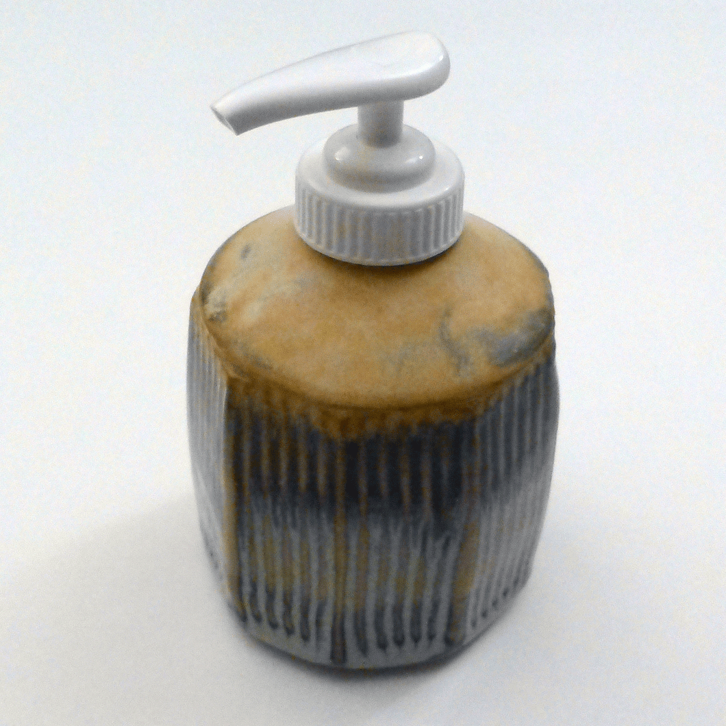 Ferisa Handcrafted Liquid Soap Dispenser